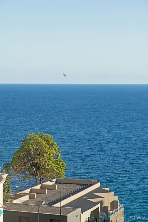 Apartment Rodamar I By An Island *